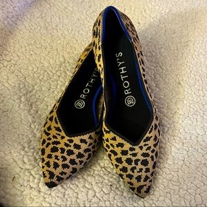 Rothy’s pointed toe leopard print flats